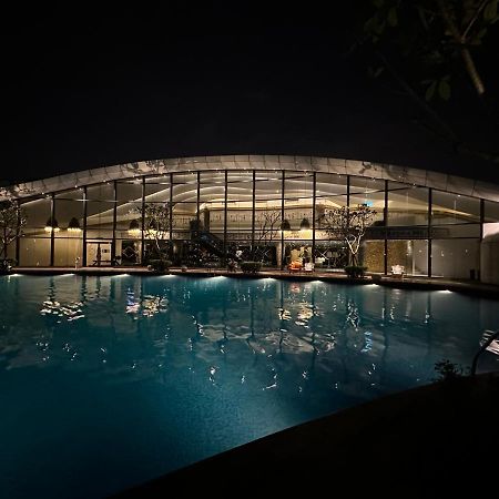 Arti Mont Kiara Aparthotel Kuala Lumpur Bagian luar foto