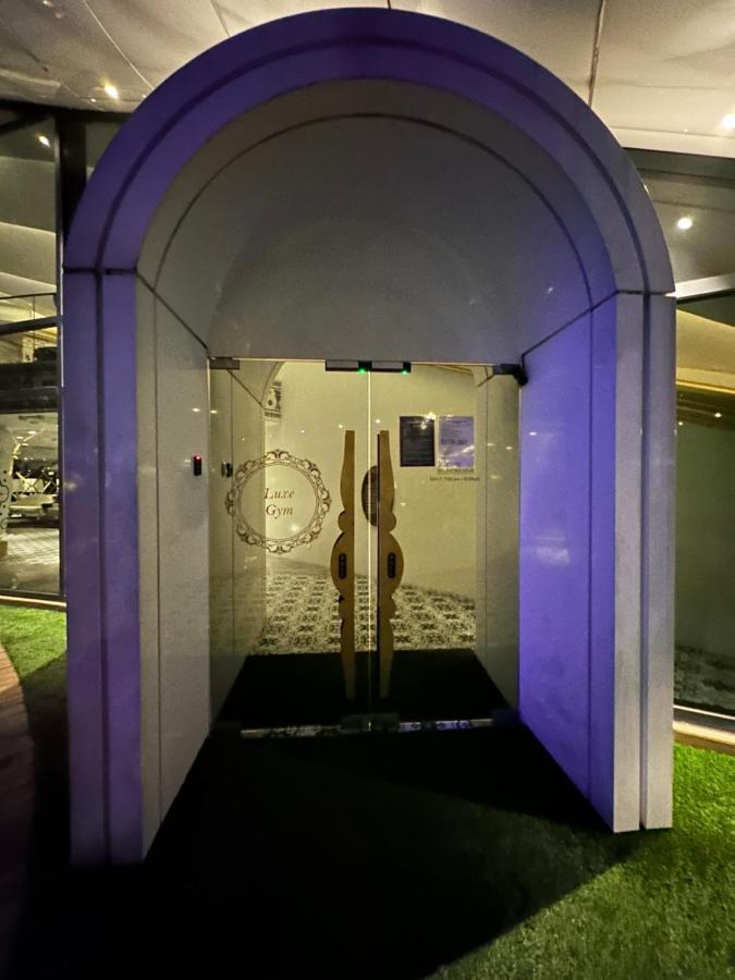 Arti Mont Kiara Aparthotel Kuala Lumpur Bagian luar foto
