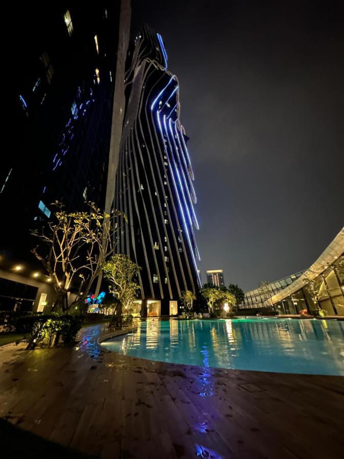 Arti Mont Kiara Aparthotel Kuala Lumpur Bagian luar foto